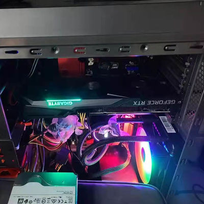 Drie Ventilators Grafische Videokaarten NVIDIA Gigabyte RTX 3060 GOKKEN OC 12G GDDR6